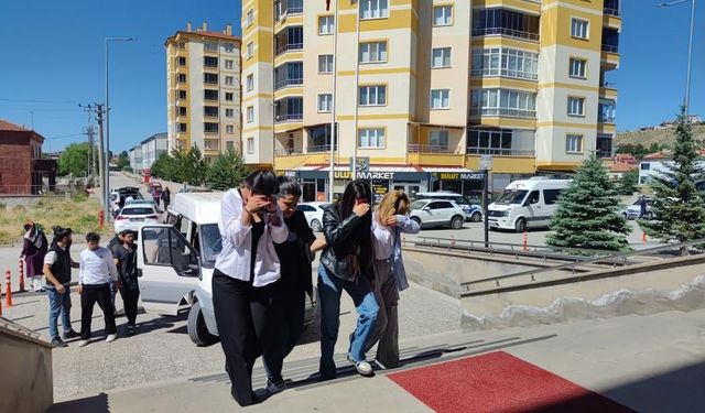 Sivas'ta uyuşturucu tacirlerine darbe