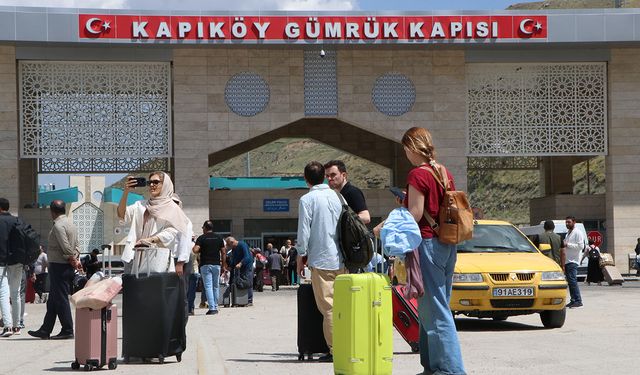 İranlılar, sınır kapılarında yoğunluk oluşturdu