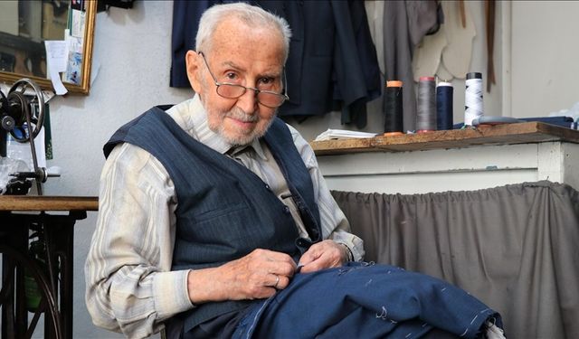İğne ipliği 80 yıldır elinden düşürmüyor