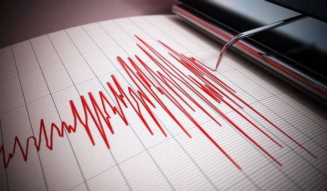 Sivas'ta Deprem! Çevre İllerde de Hissedildi