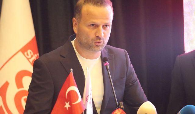 Sivasspor’un Hocası Osman Zeki Korkmaz Oldu!