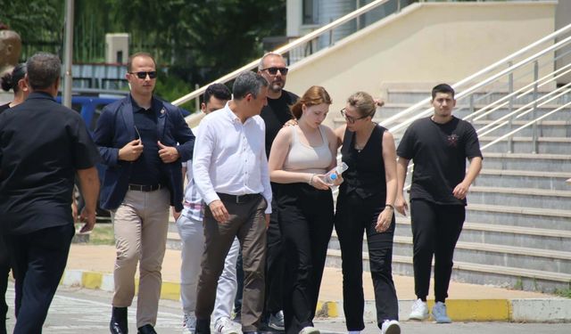 Özgür Özel, Nehir Zeyrek'i sınav sabahı yalnız bırakmadı