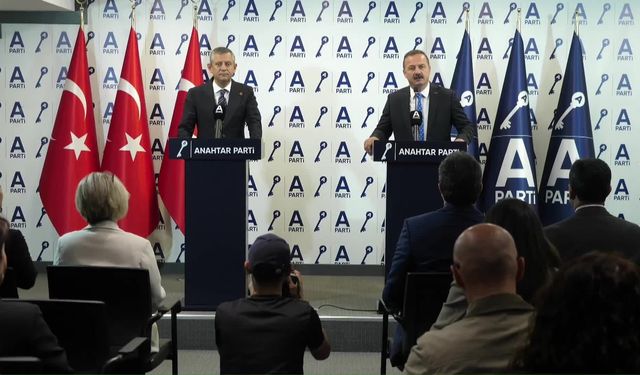 Özgür Özel, Anahtar Parti'yi ziyaret etti
