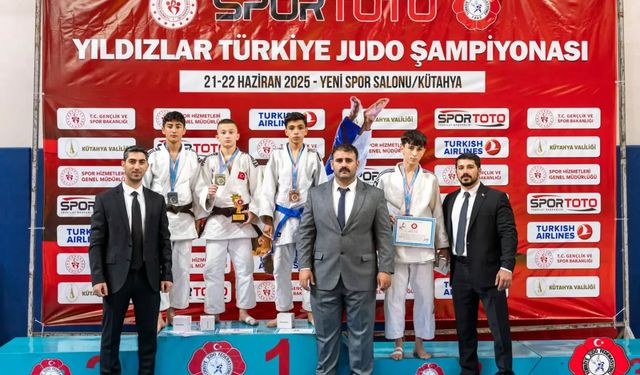Sivas genç judocularıyla göz doldurdu