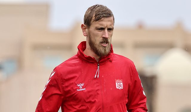 Radakovic 4 Kırmızı Kartla "Hırçın" Unvanını Aldı!