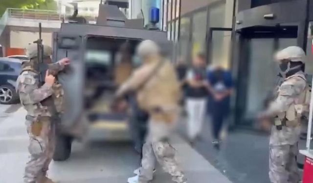Sivas'ta Özel Harekat Polislerinden "faizsiz kredi" operasyonu!