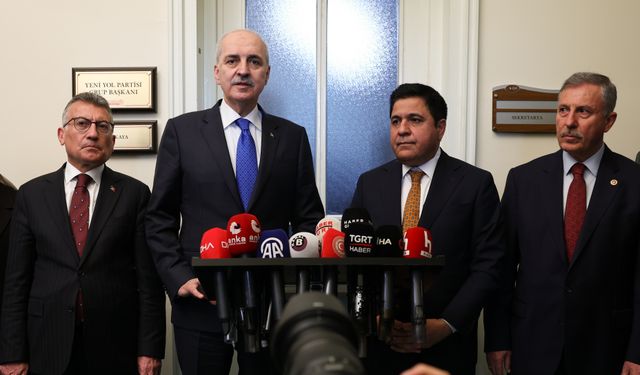 TBMM Başkanı Kurtulmuş, Yeni Yol grubunu ziyaret etti