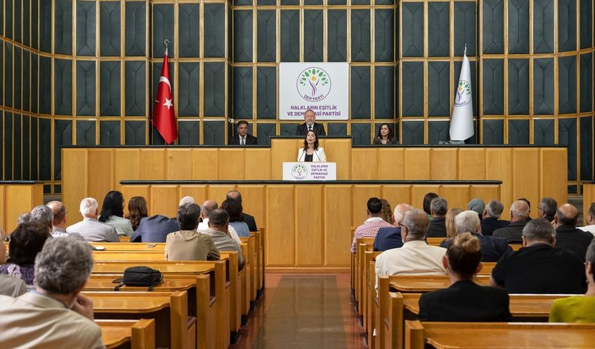 DEM Parti grup toplantısı
