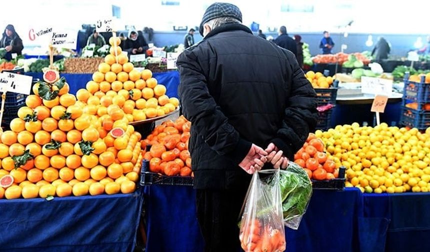 Yoksulluk Sınırı Zirvede! Vatandaş 'Bakıp Geçiyor'
