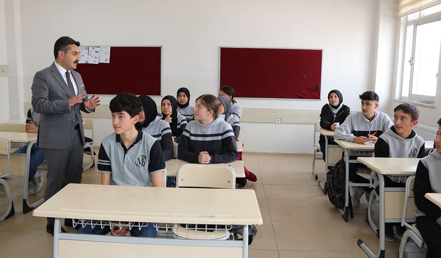 Fatih Erdoğan'dan Ulaş'ta okul ziyaretleri