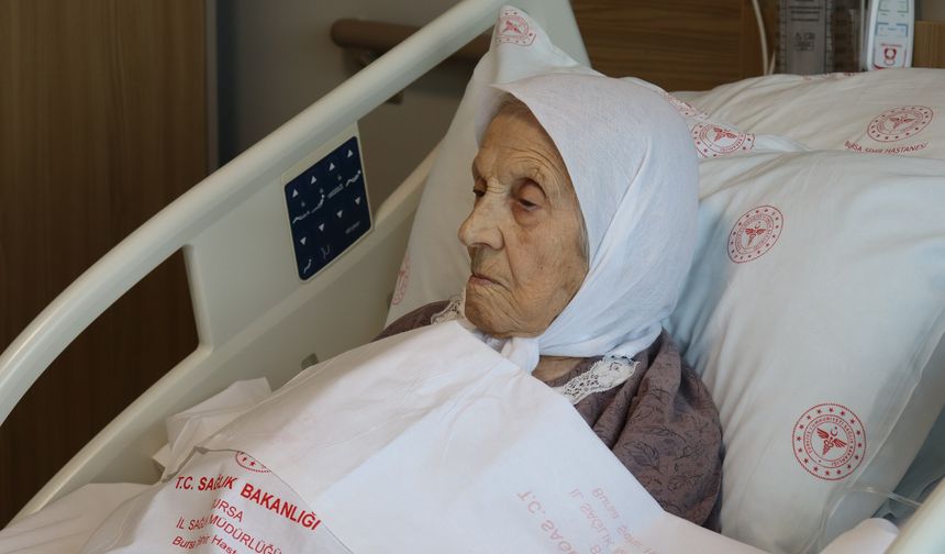104 yaşındaki hasta, kapalı kalp ameliyatıyla sağlığına kavuştu