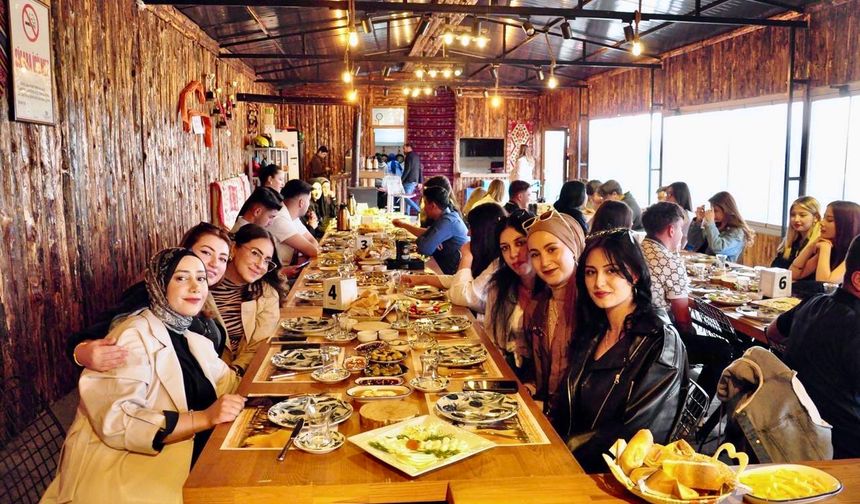 Gemerek MYO Kayseri'de kahvaltıda buluştu