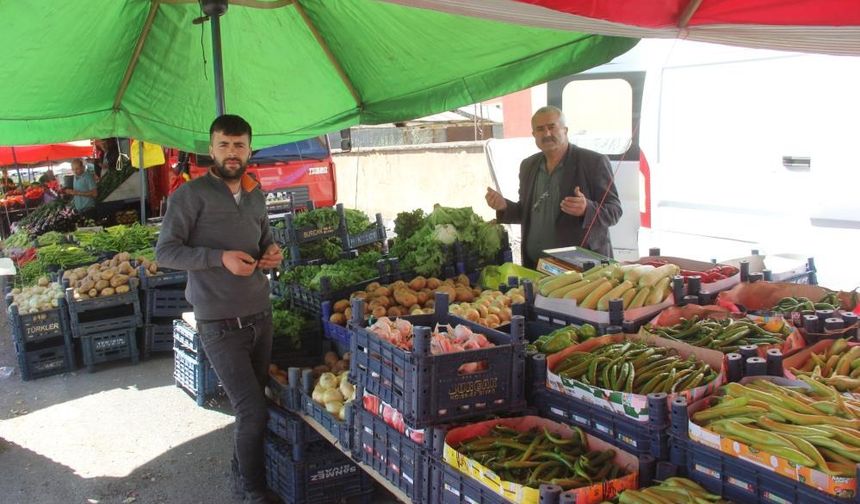 Sivas’ta semt pazarında her hafta alış-veriş dualarla başlıyor