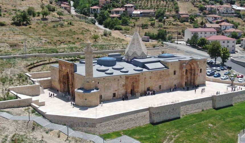 Sivas'ta Bulunuyor... Dünyada Eşi Benzeri Yok