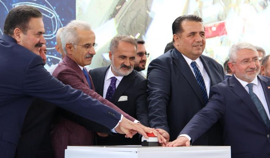 Sivas'a Uzanan Yüksek Hızlı Tren Ağı: Delice-Çorum Hattı 2029'da Tamamlanacak!