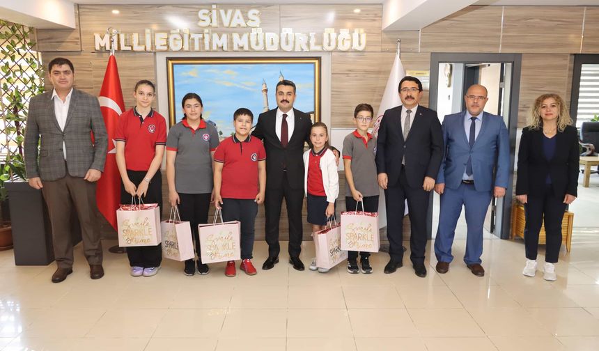 Başarıya giden yolda müdüre ziyaret