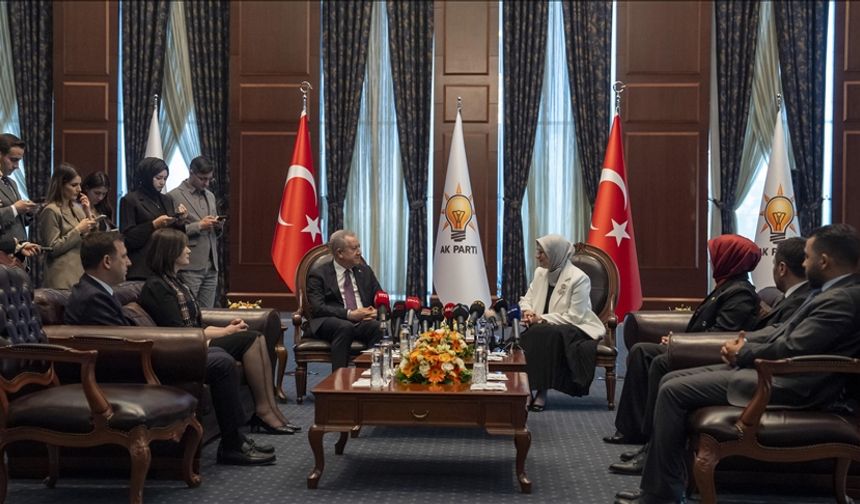 Siyasi partiler arasında bayramlaşma ziyaretleri