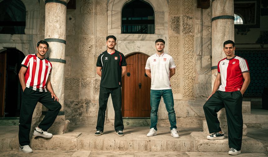 Sivasspor yeni sezon formalarını tanıttı! Detaylar dikkat çekti!