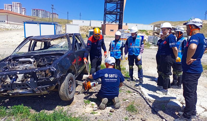 Sivas'ta Acil Müdahale İçin Örnek Ekip