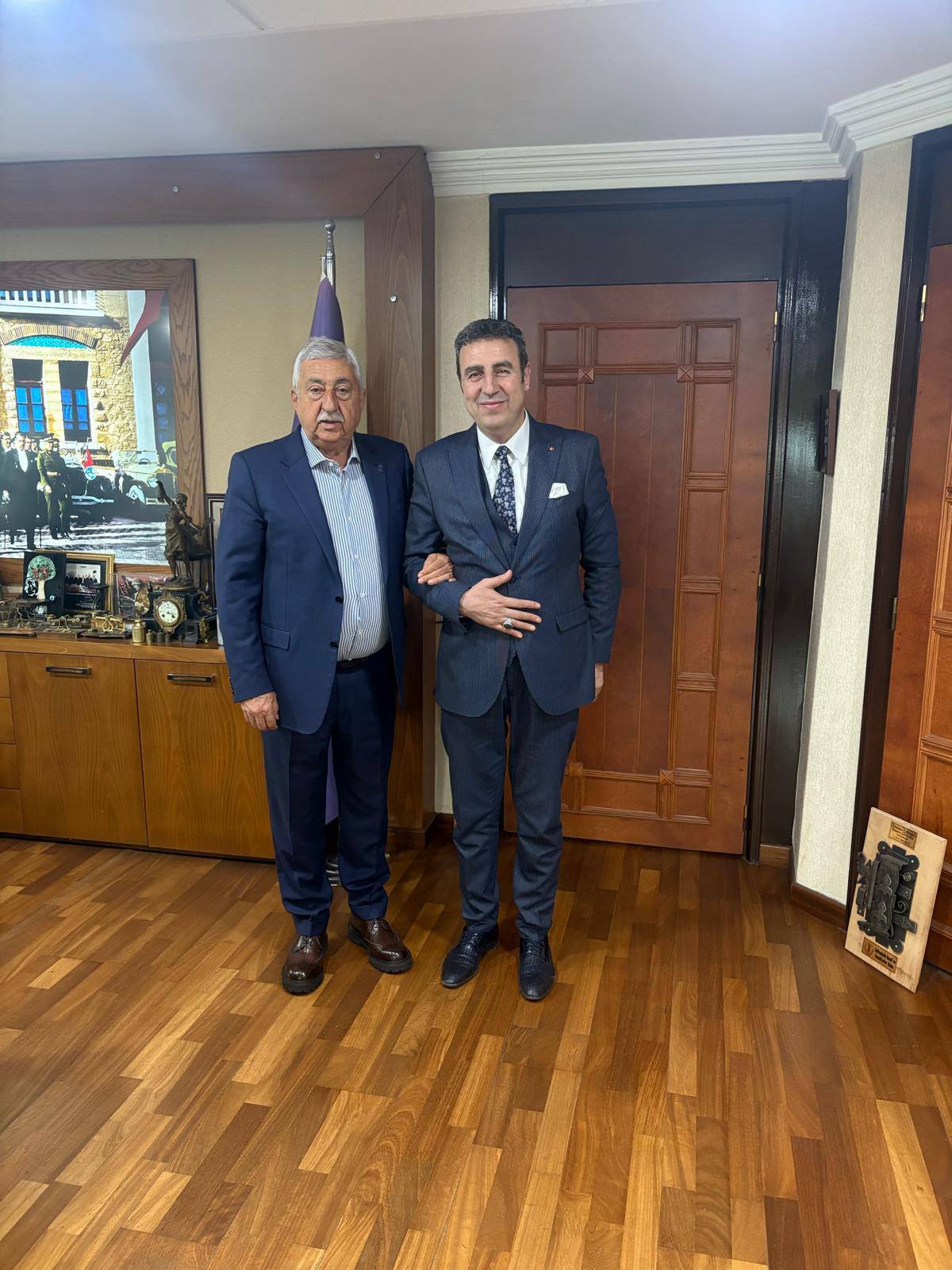 Sivaslıların Yüzde 34,1’i “Hakan Demirgil Başarısız” Dedi! Sizce Başarılı Mı