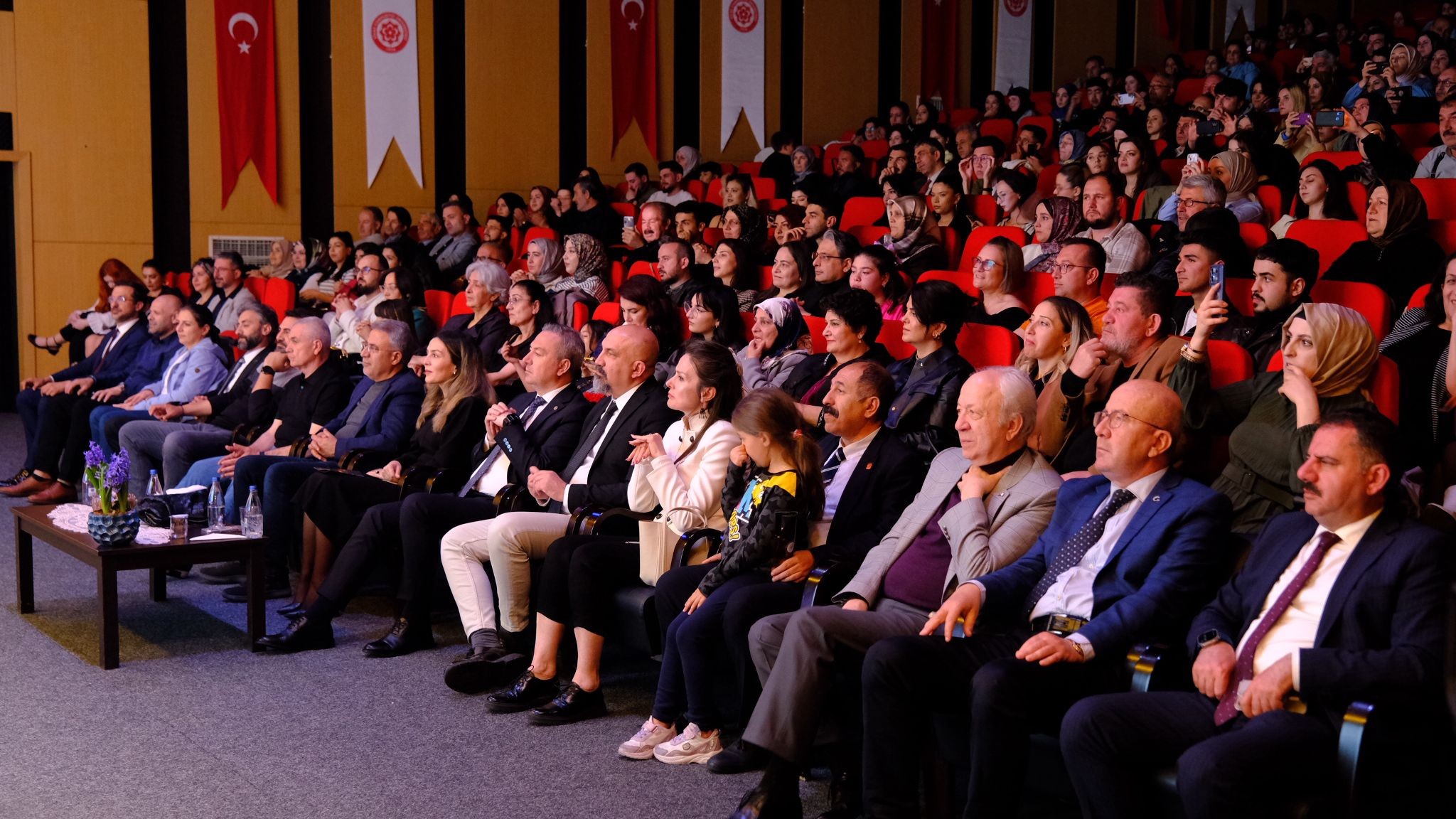 Sivas'ta kulaklıların pası silindi