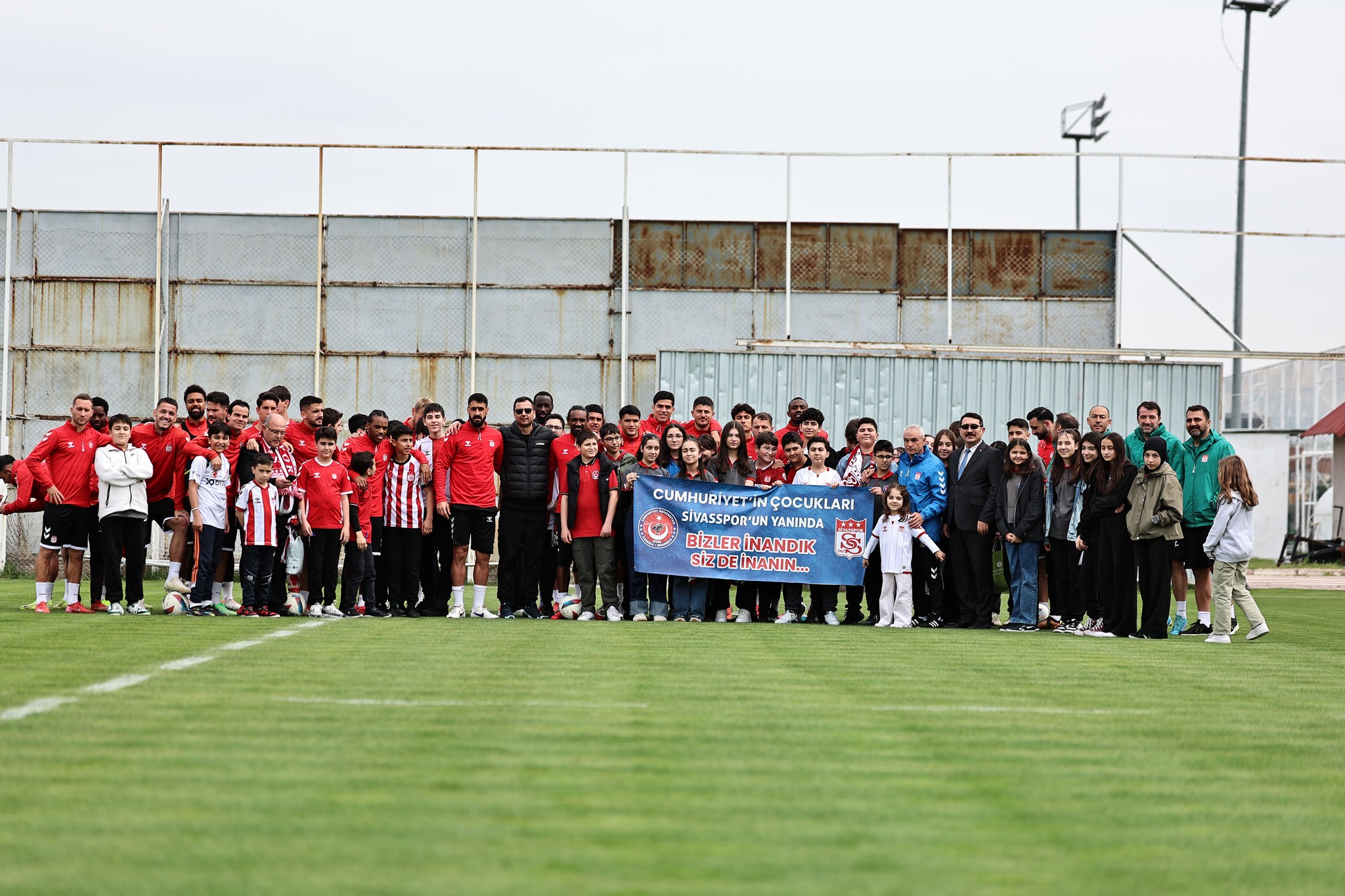 Sivasspor Moral Ziyareti Okul (2)