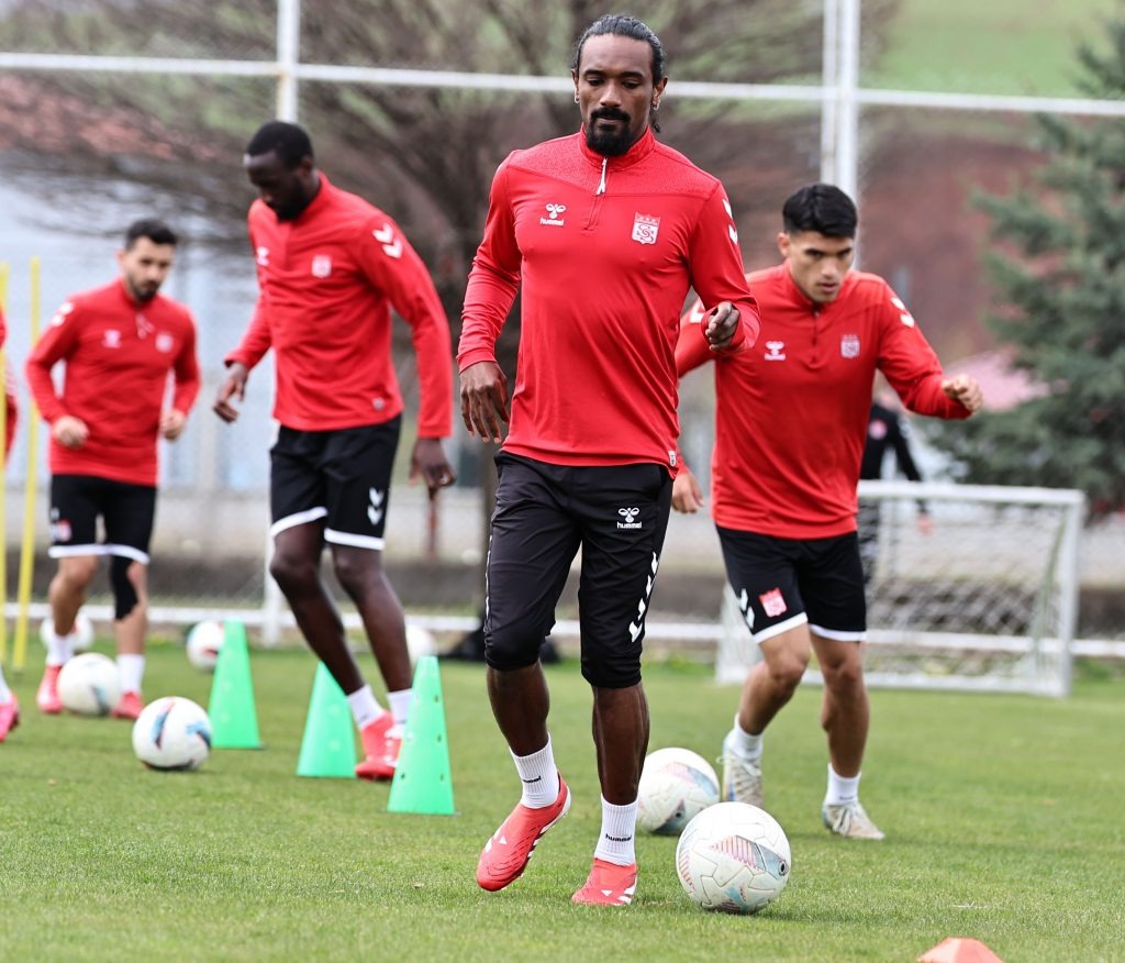 Yiğidolar Galatasaray Mesaisinde!11