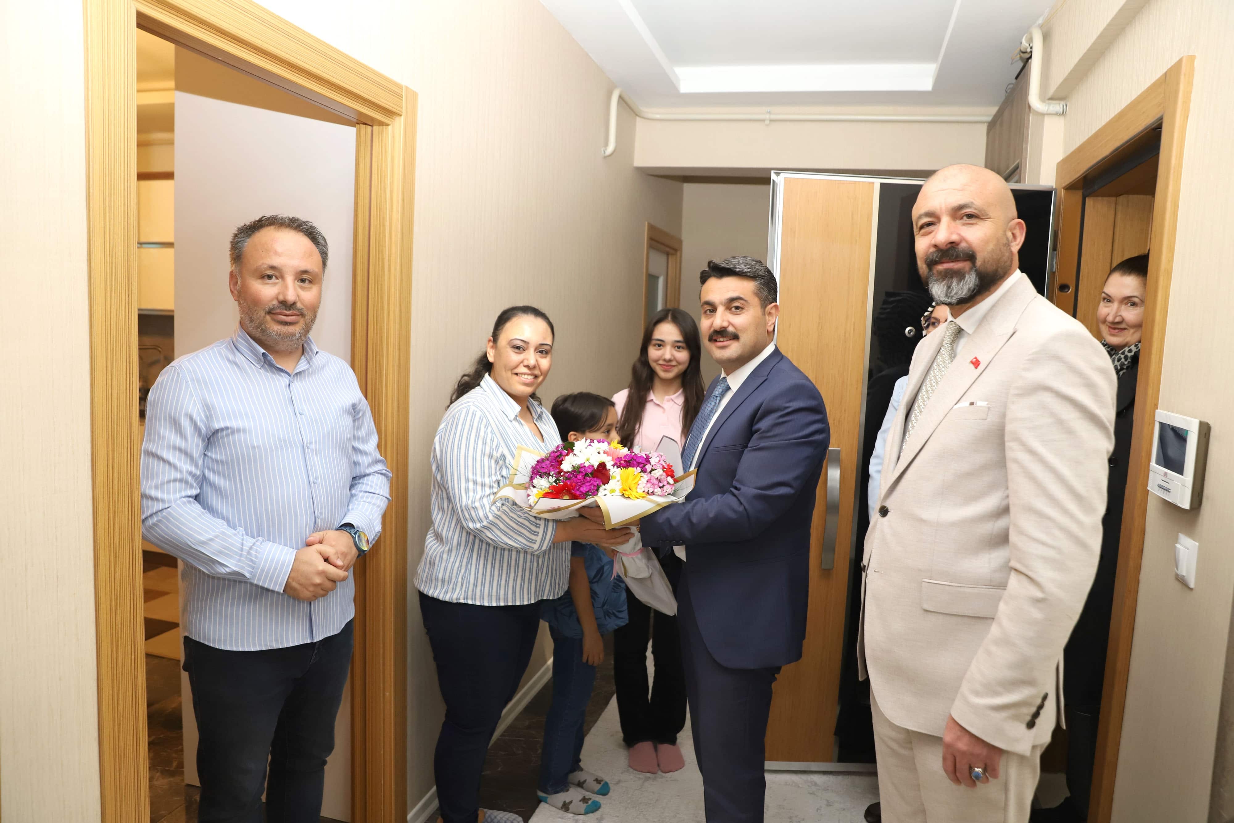 Bir Öğrencinin Başarısı İçin Yola Çıktılar: Veli Ziyaretleriyle Eğitime Destek