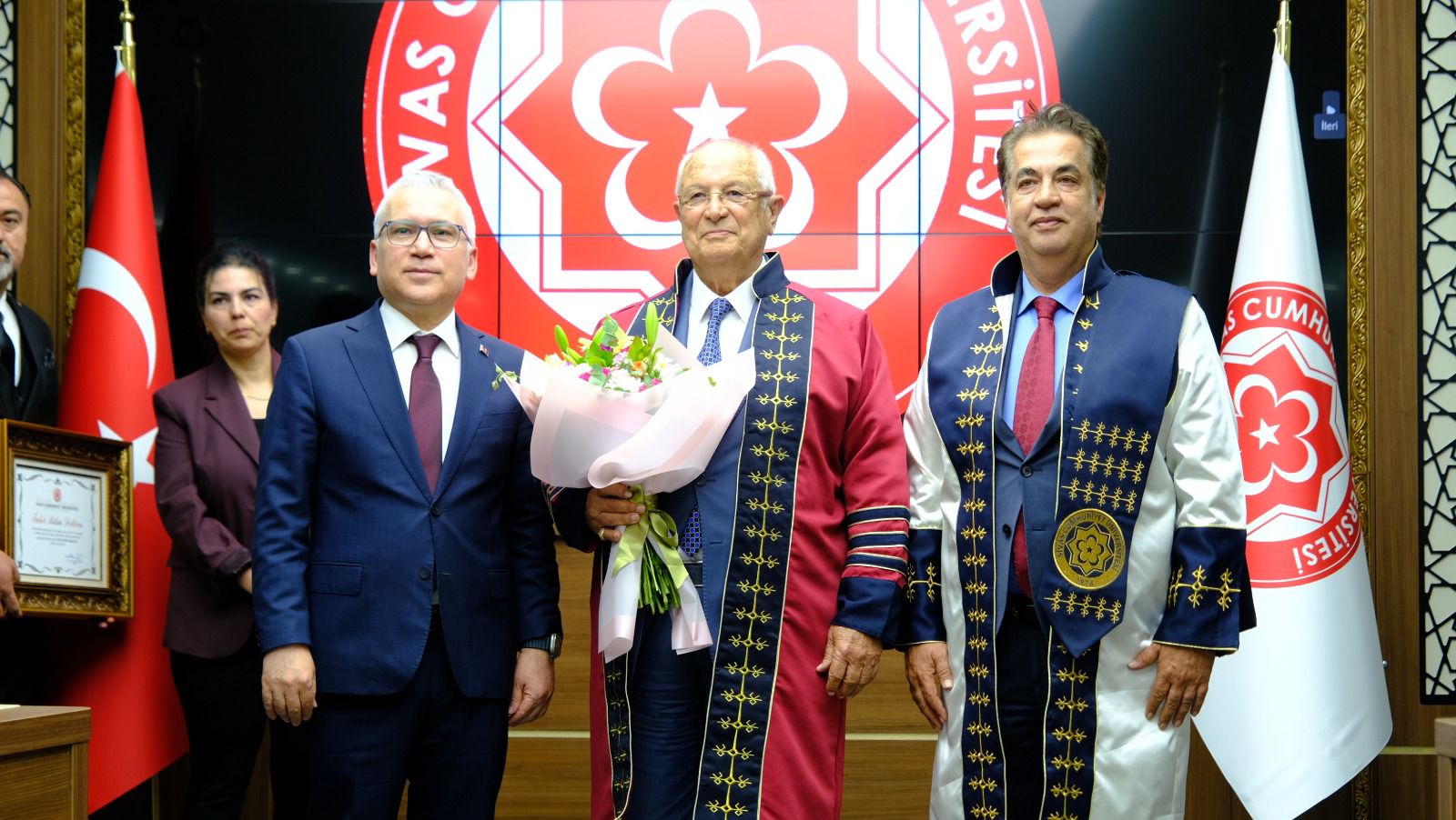 Lütfi Abay’a  senato kararıyla yeni ünvan!