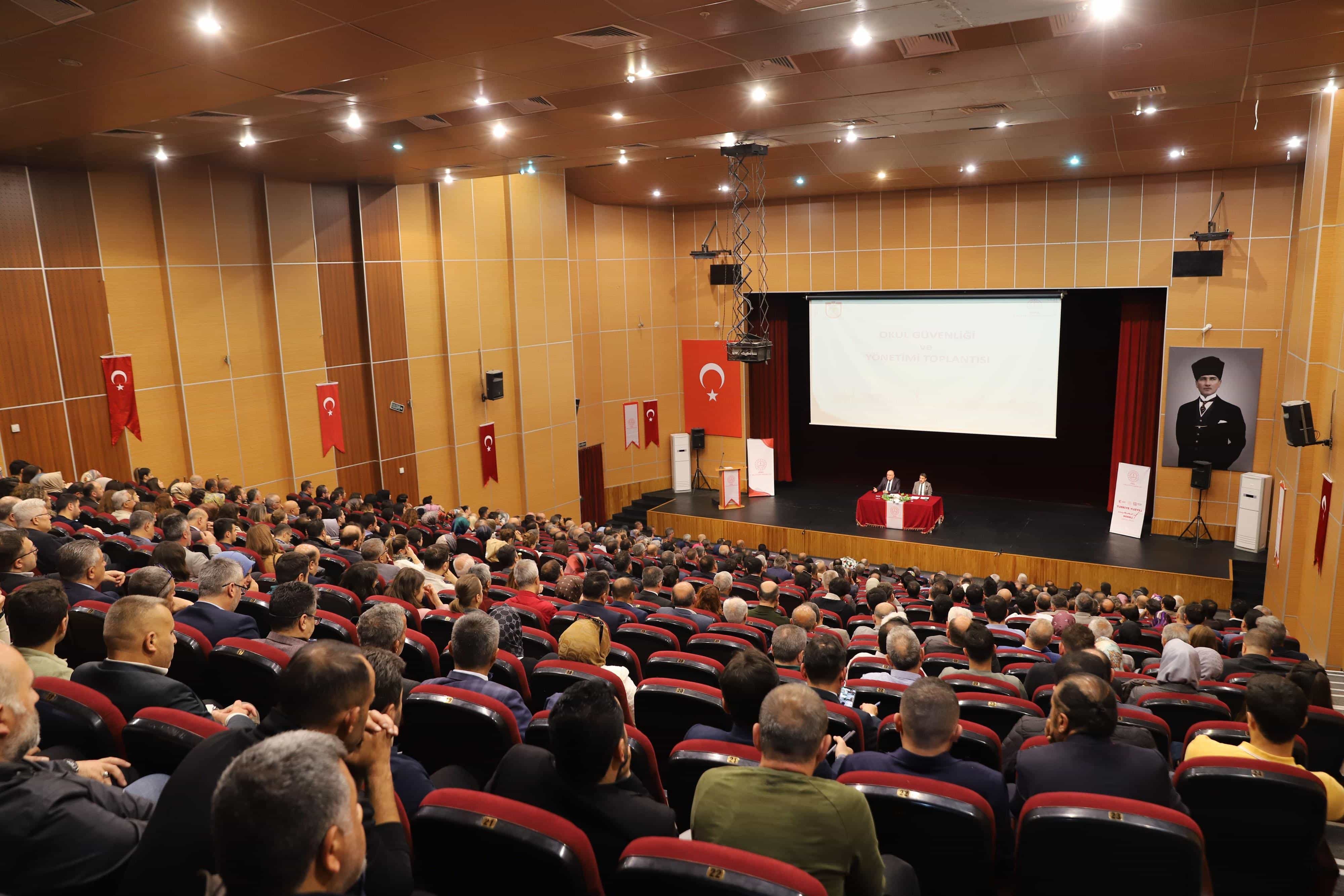 Sivas'ta okul güvenliği konusunda hangi çalışmalar yürütülüyor? 