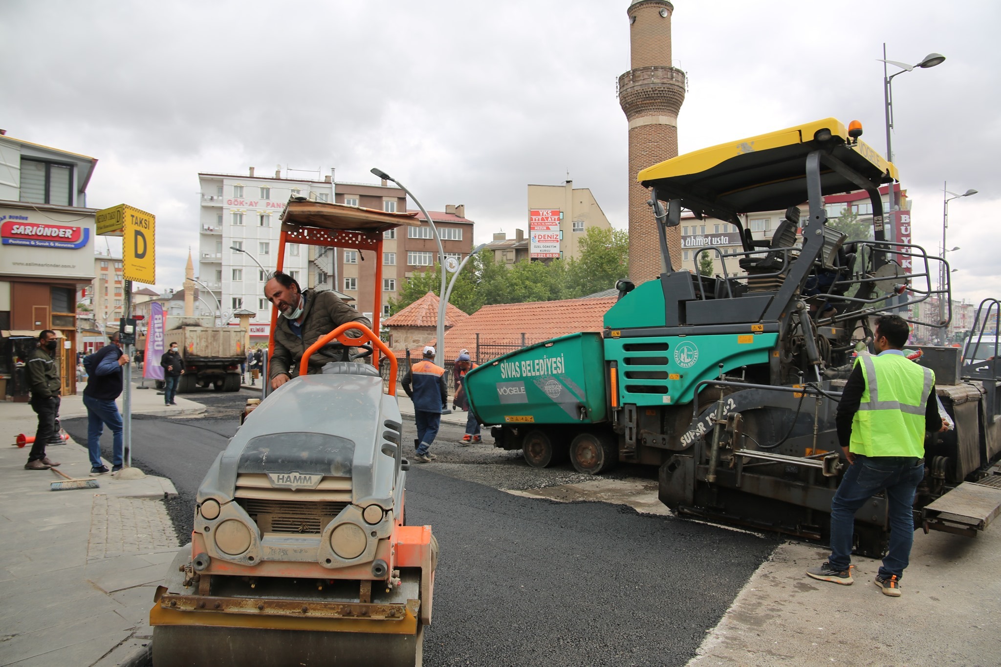 Sürücülerin dikkatine: Sivas'ta bu yol trafiğe kapatıldı! 