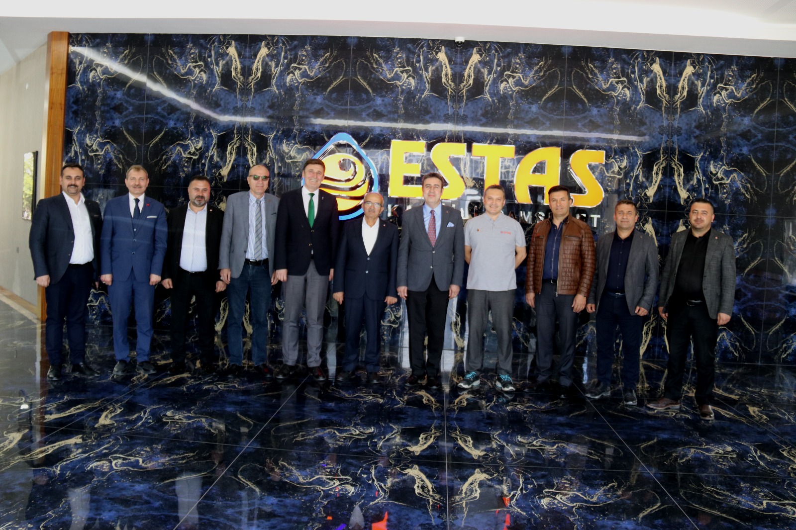 ESTAŞ ailesini  tebrik etti-2