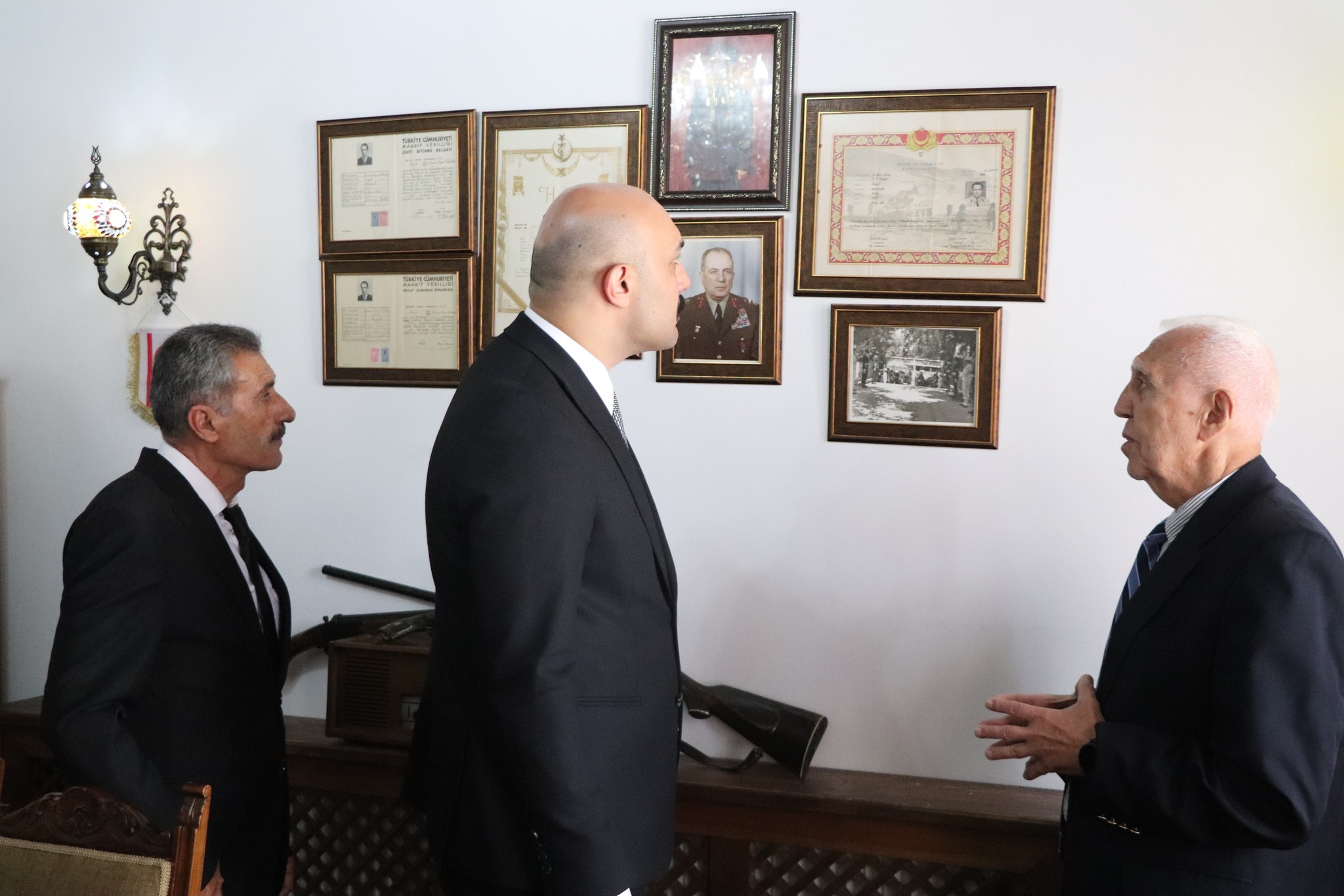 Emekli Korgeneral Polat, Sivas'ta mezarı başında anıldı