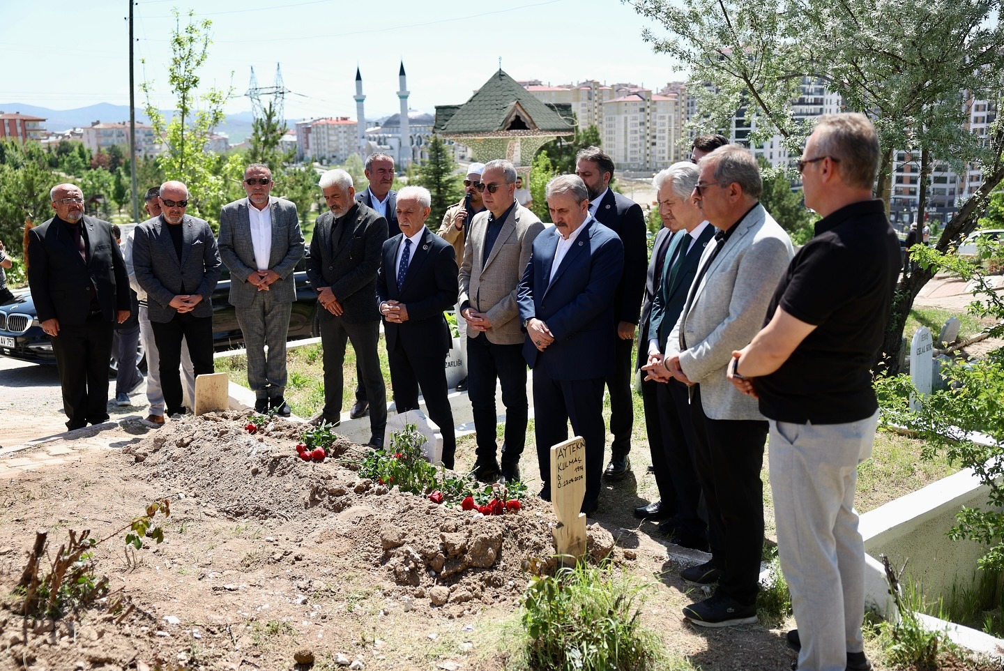 Mustafa Destici, Kulmaç'ın kabdrini ziyaret etti! 