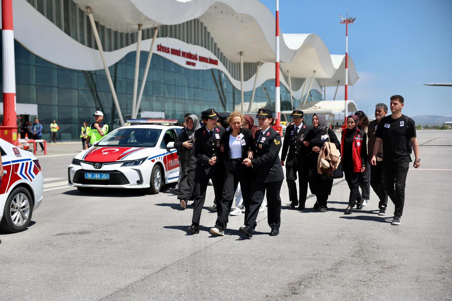 Sivas Şehidini Karşıladı… Bugün Garnizon Şehitliği'ne Defnedilecek