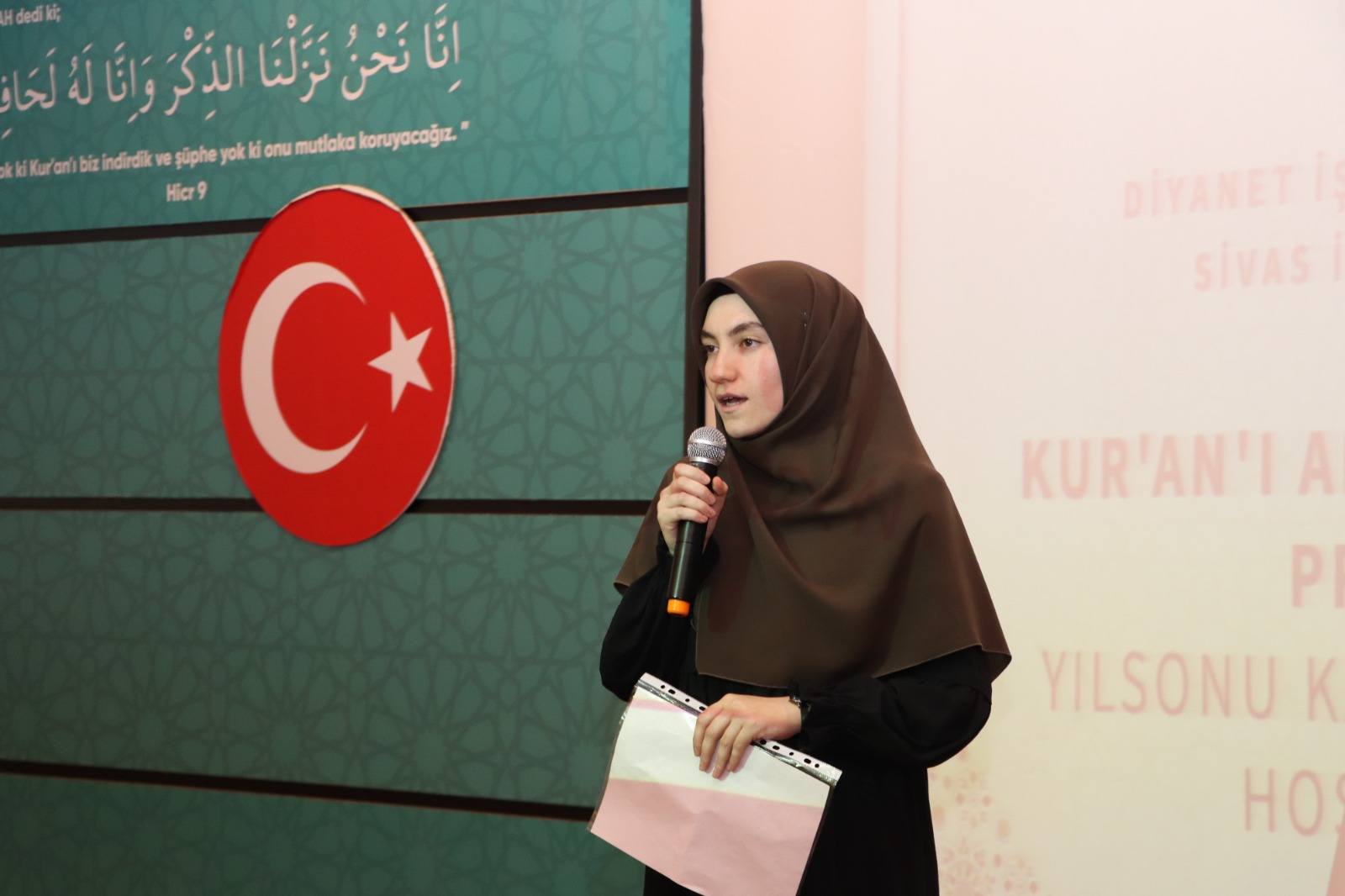  “Kur’an’ı Anlamak”  yolculuğu tamamlandı