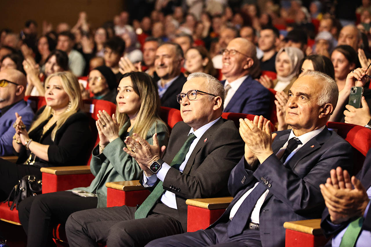 Nilgün Kızılcı, Sivas'ta muhteşem anlar yaşattı! 