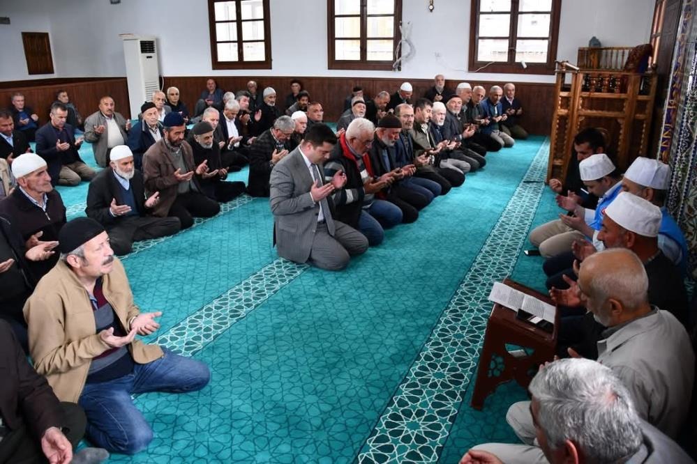 7 Hacı Adayı Dualarla Uğurlandı1