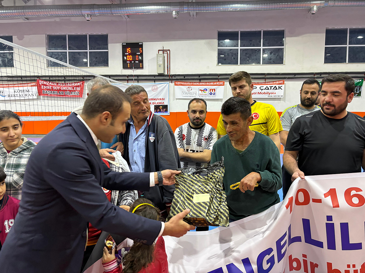 Engelliler Haftasına özel voleybol turnuvası