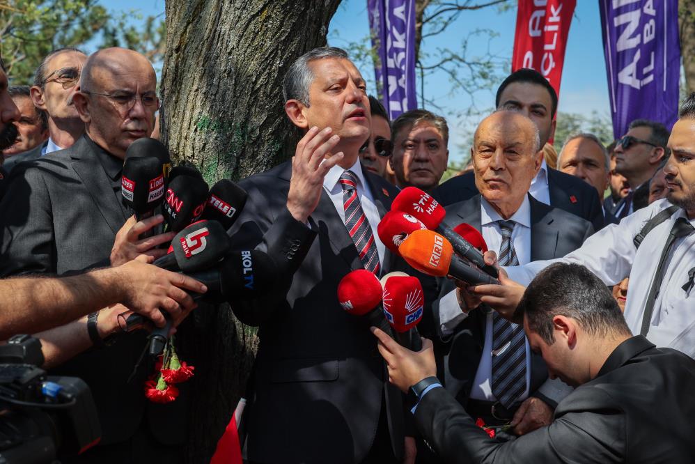 Özgür Özel'den Deniz Gezmiş açıklaması 