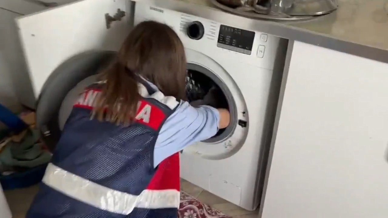Silah kaçakçılarından akıl almaz yöntem