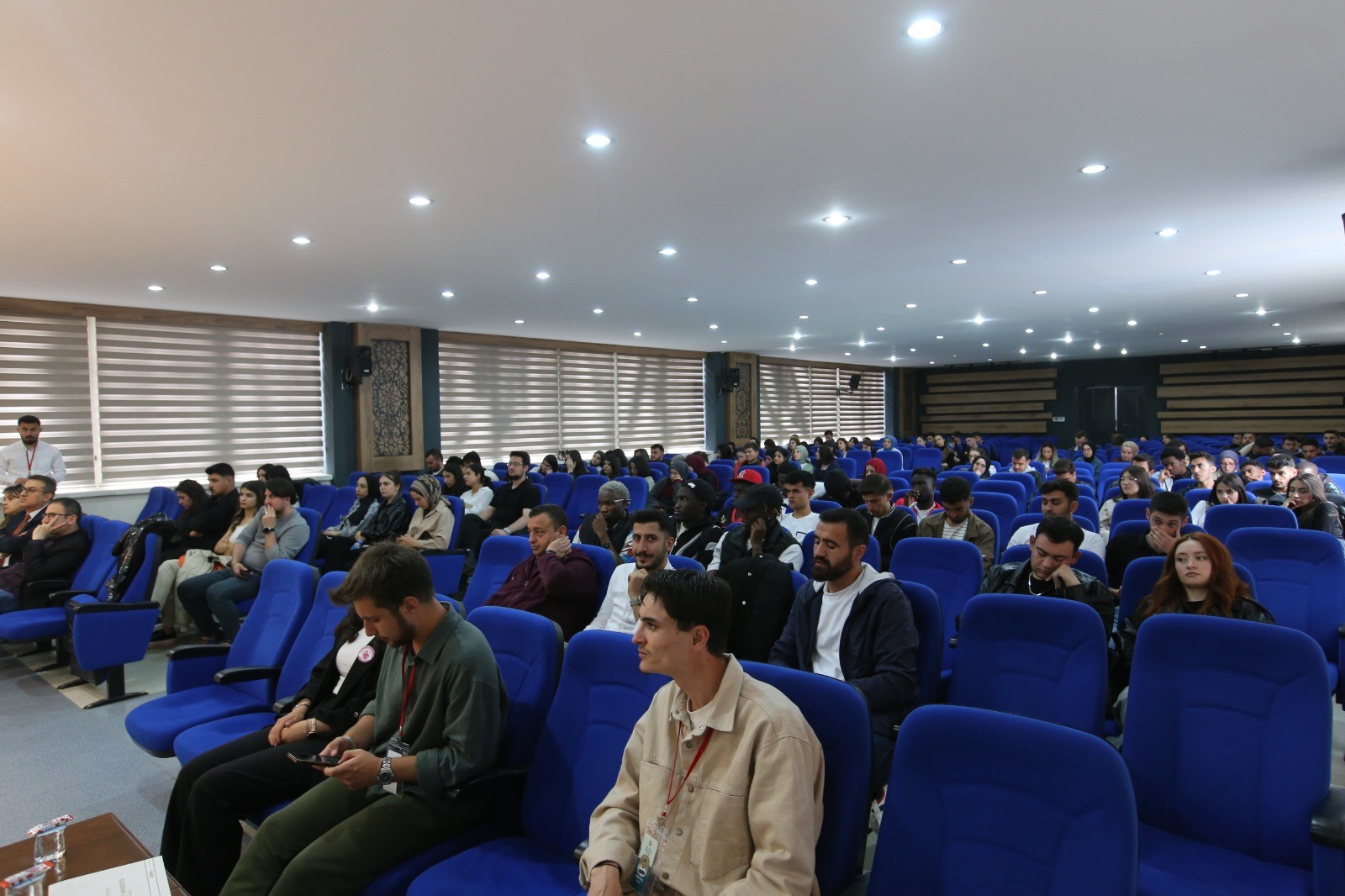 Hayrettin Yerlikaya Öğrencilerle Söyleşide Buluştu