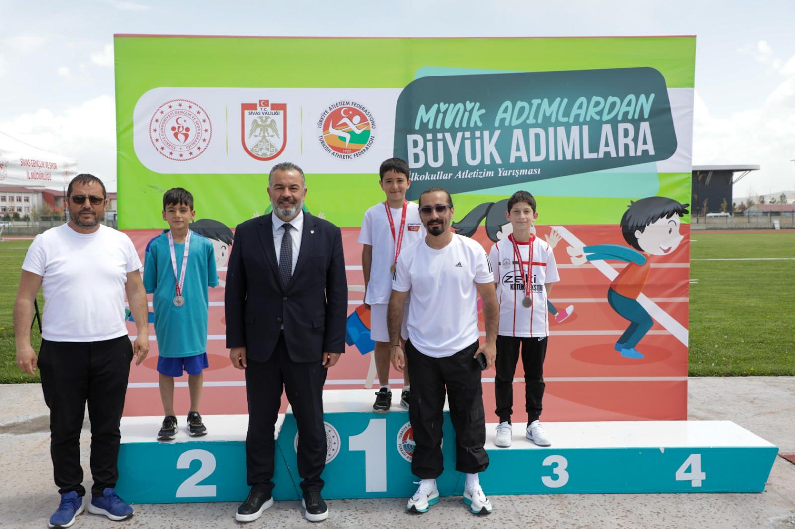 Sivas’ta Atletizm Şenliği!