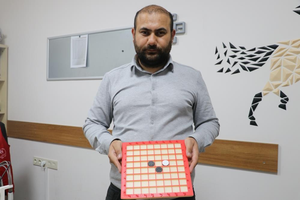Geliştirdiği oyun ile engelleri kaldırdı 