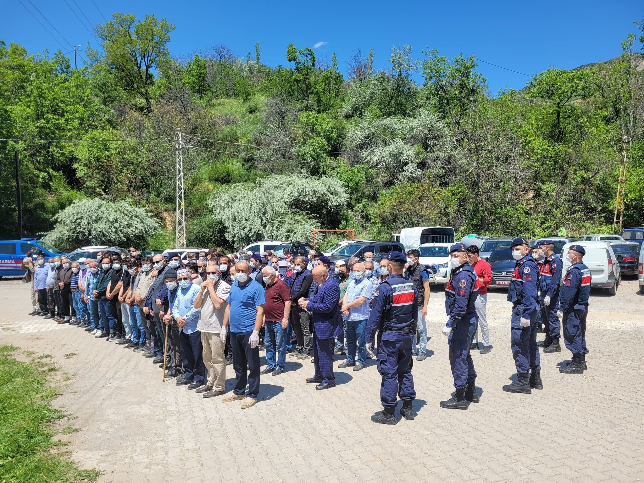 Sivas'ta keneden ölen Metehan bebek son yolculuğuna uğurlandı!