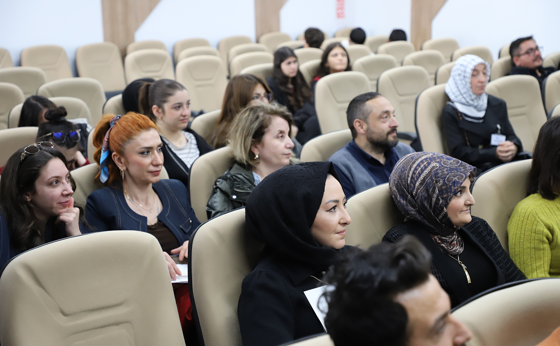 Sivas’ta "İyilikte Yarışanlar" Müzayedesiyle Gazze’ye Destek