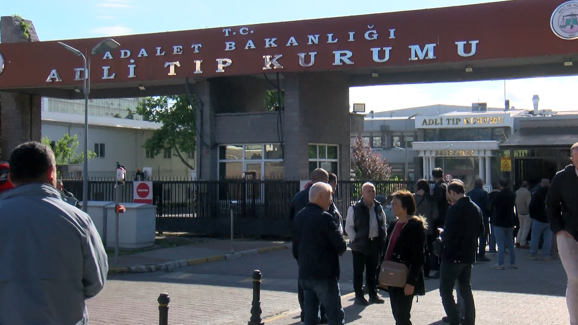 Sivaslı Ebru'nun Ölümüne Ailesinden Sert Tepki: 'Metrobüsler Bakımsız!'