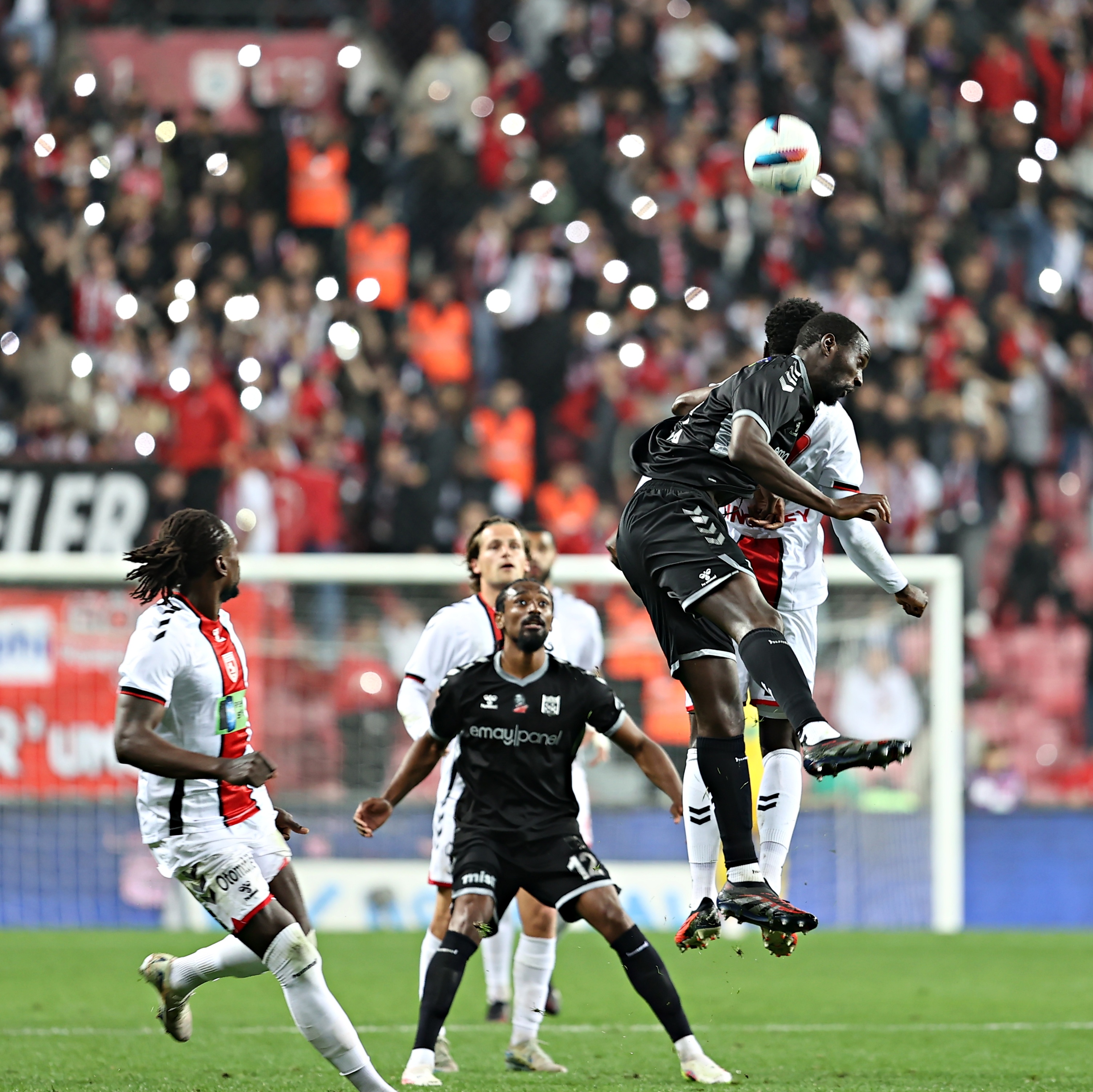 Sivasspor camiasından tepki dolu mesajlar:  “18 MAYIS’I  UNUTMADIK SAMSUN!”