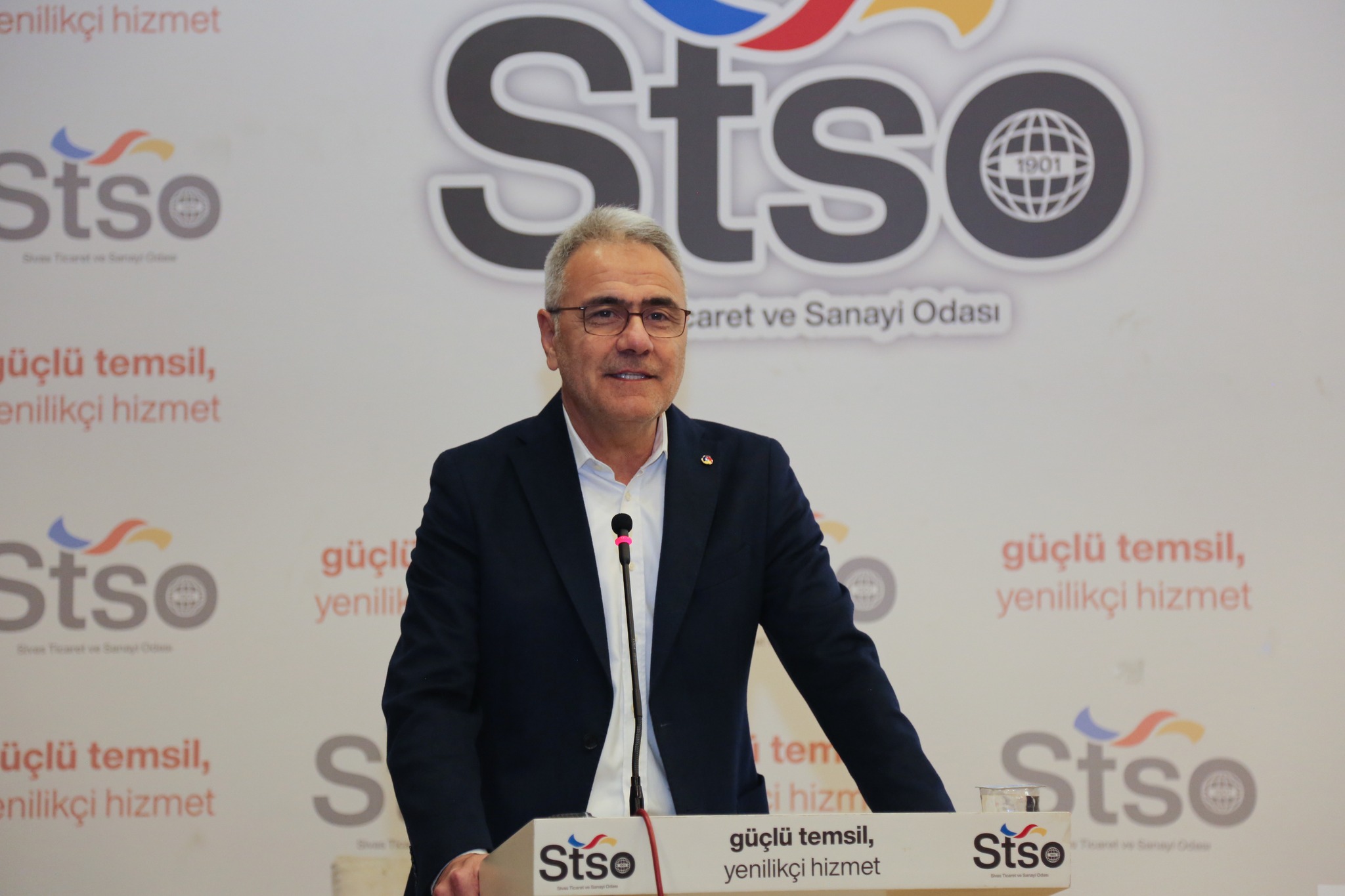 Sivaslıların Yüzde 26,5’i “Zeki Özdemir ve Yönetimi Başarısız” Dedi! Sizce Başarılı Mı