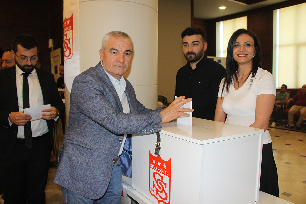 Sivasspor kongreye gidiyor!